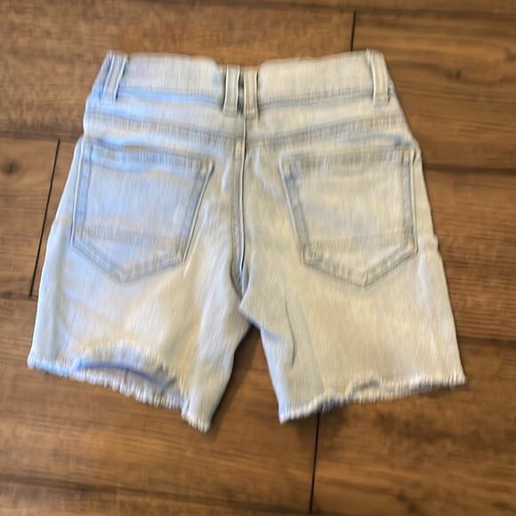4T Cat and Jack Jeans Shorts - Picture 3 of 3